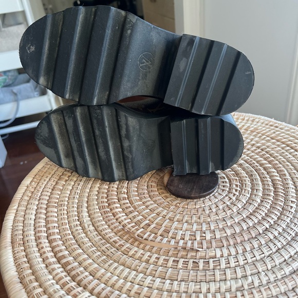 Louis Vuitton Chelsea boot - Picture 7 of 7